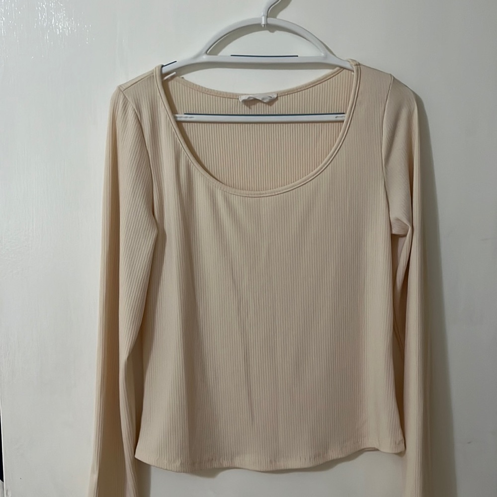 Carly Jean Los Angeles Cream Long sleeve Top